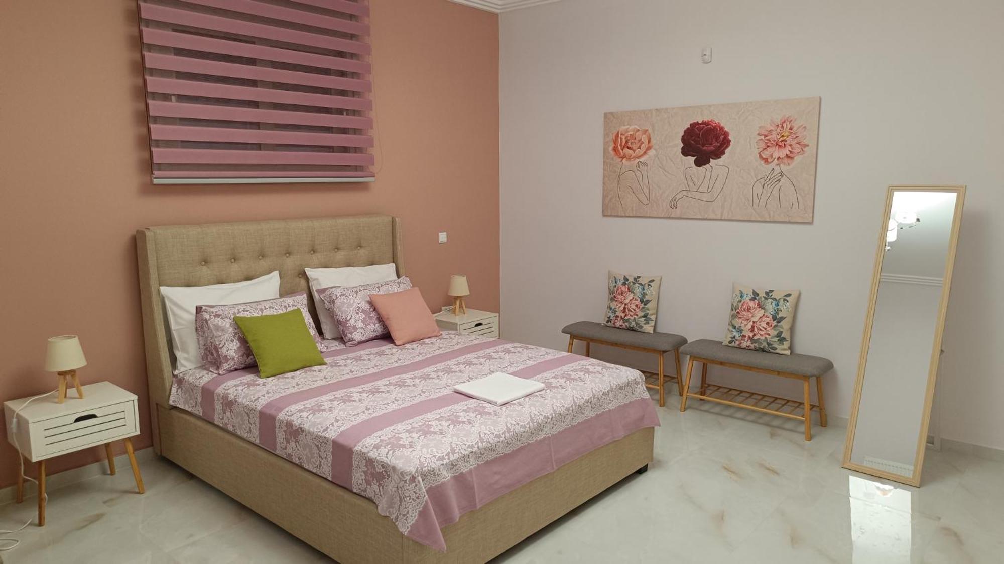 Ebony And Ivory Suites Дросия Экстерьер фото